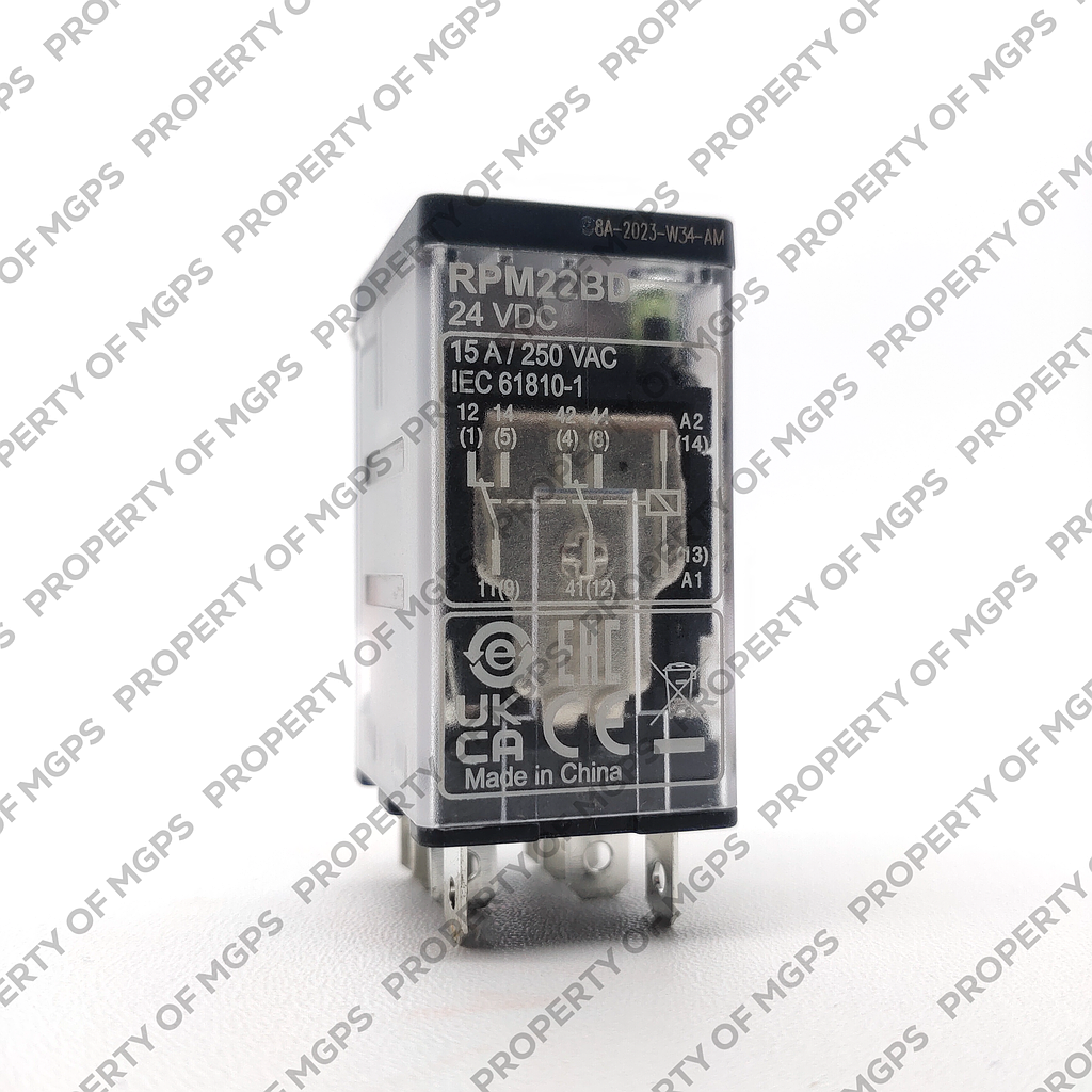 Schneider  Power plug-in relay - Zelio RPM - 2 C/O - 24 V DC - 15 A - with LED