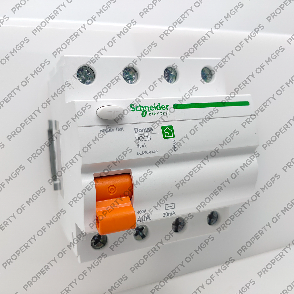 Schneider  NEW RCCB DOMAE 4P 40A 30MA AC 6KA