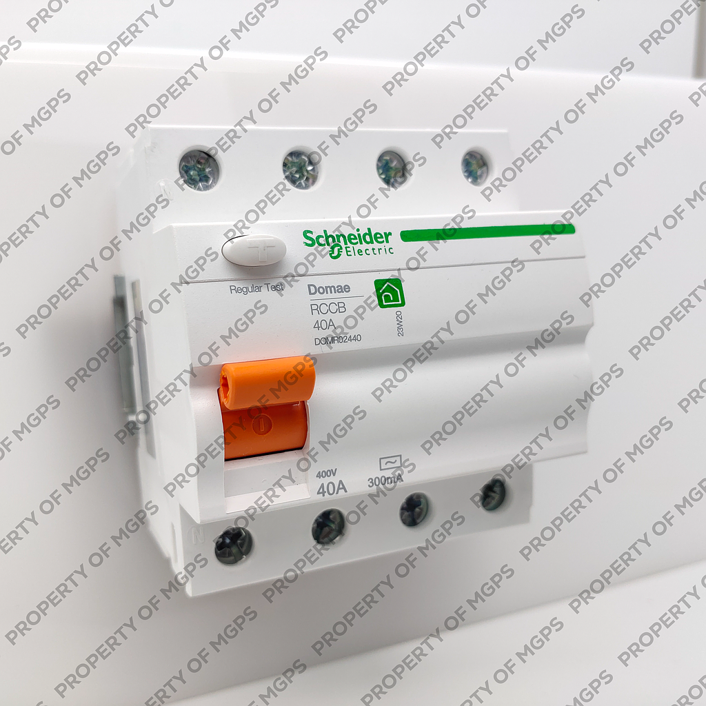 Schneider  NEW RCCB DOMAE 4P 40A 300MA AC 6KA