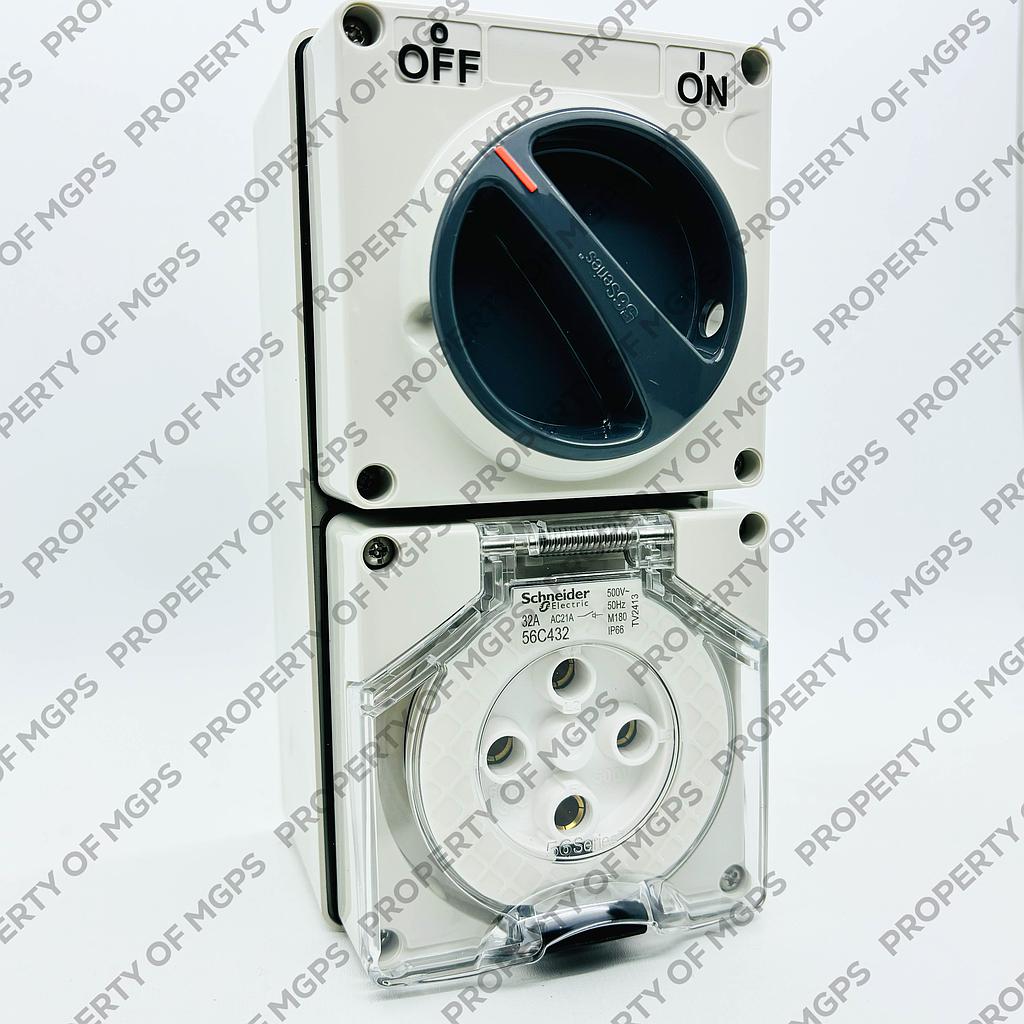   500V 32A 4 pin SW SKT IP66