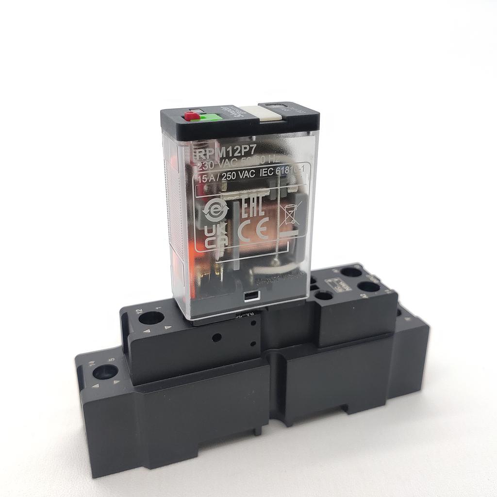 Schneider  Power plug-in relay - Zelio RPM - 1 C/O - 230 V AC - 15 A - with LED